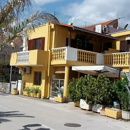 Luxury Apartment By The Sea With Private Whirlpool And Terrace 50M2 Posedarje Exterior foto