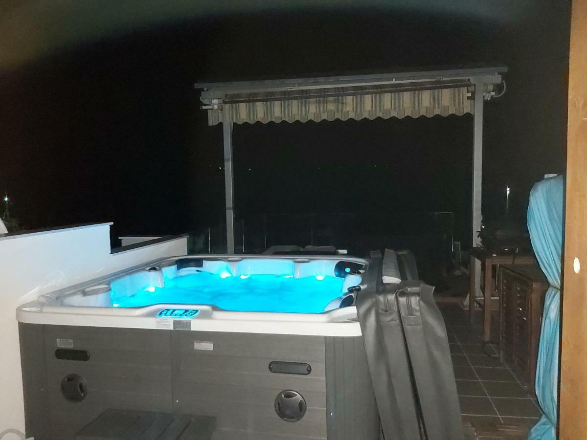 Luxury By The Sea With Private Whirlpool And Terrace 50m2 * Posedarje